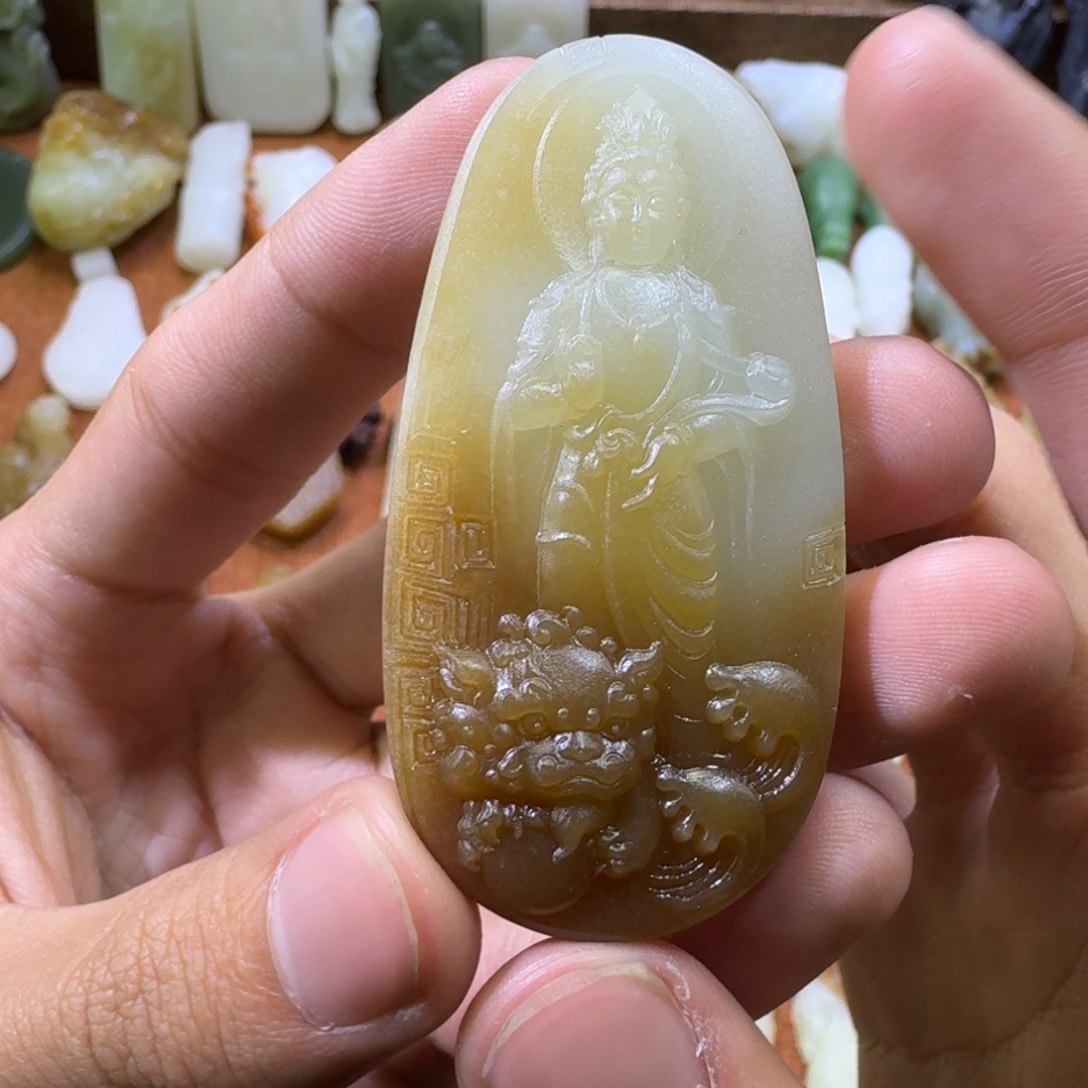 和田玉颈饰未镶嵌