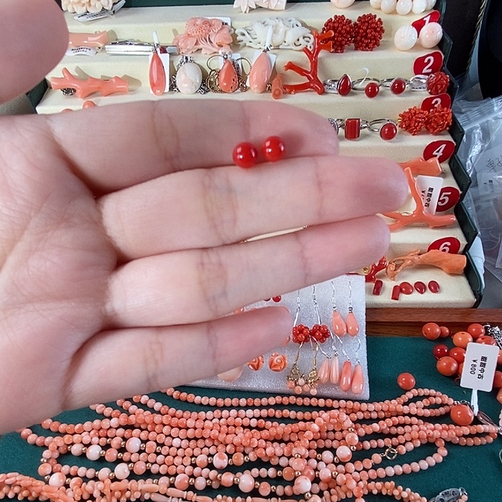 非金属合金圆珠耳钉