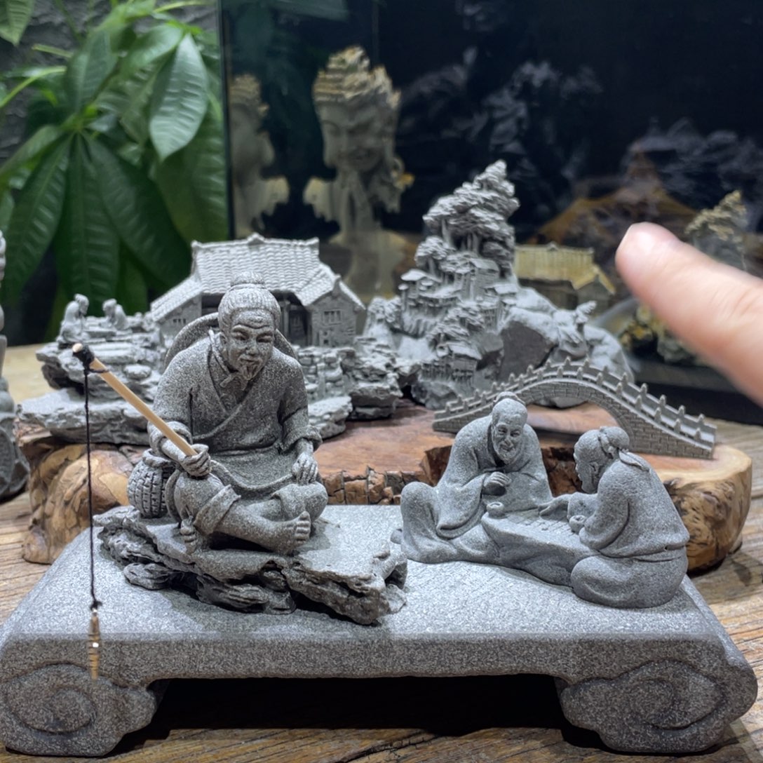 石材钓鱼一个下棋一个