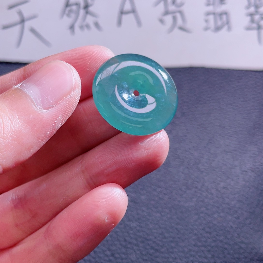 翡翠颈饰未镶嵌999999999