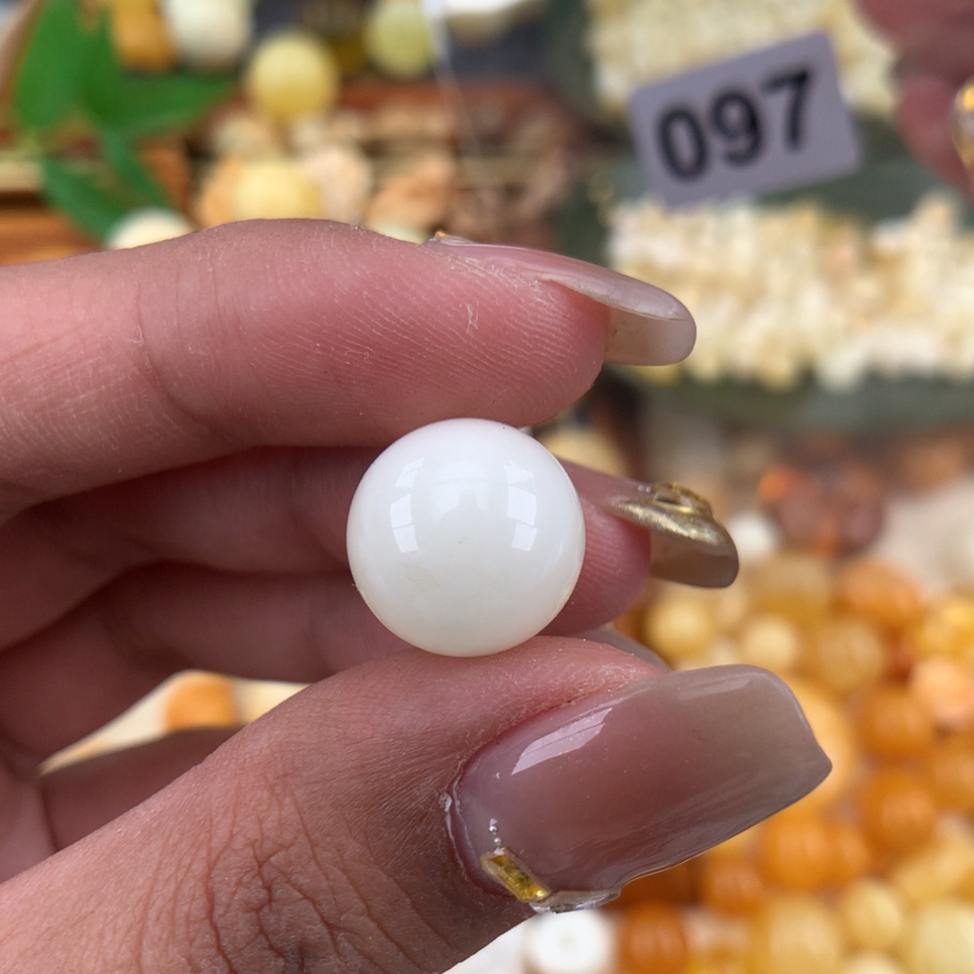 琥珀珠宝奇石未镶嵌13.3