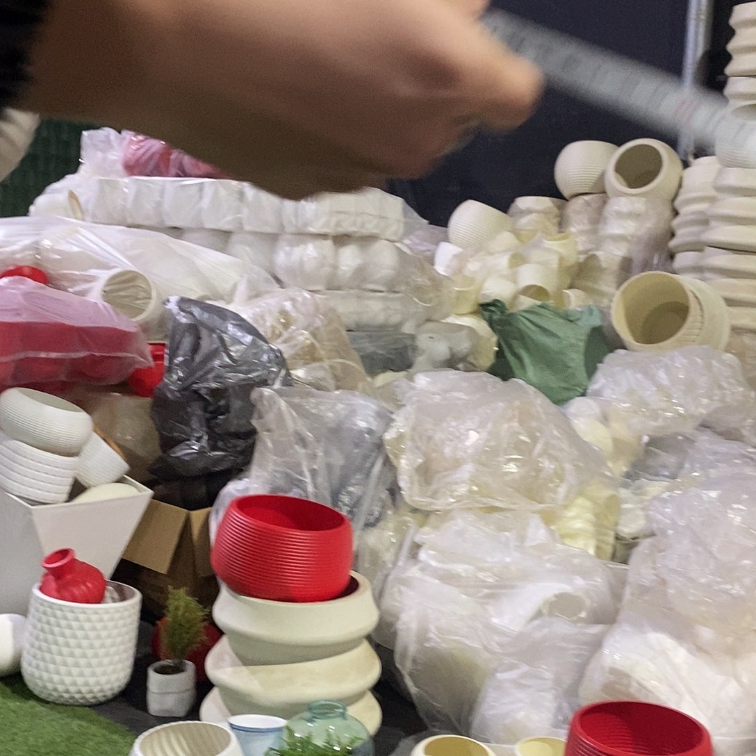 175口径蝴蝶兰盆白色1个