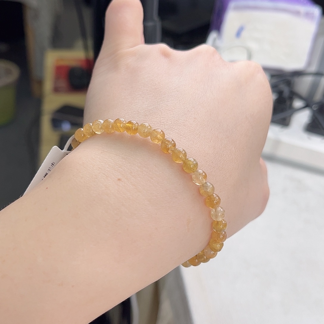 碧玺多样性发一件未镶嵌