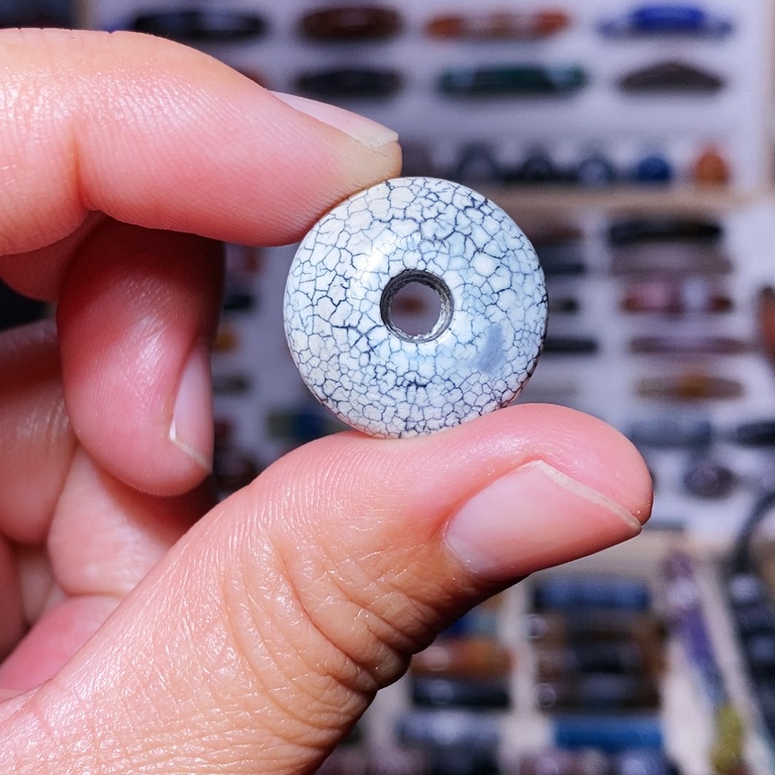 玛瑙吊坠未镶嵌富**花…