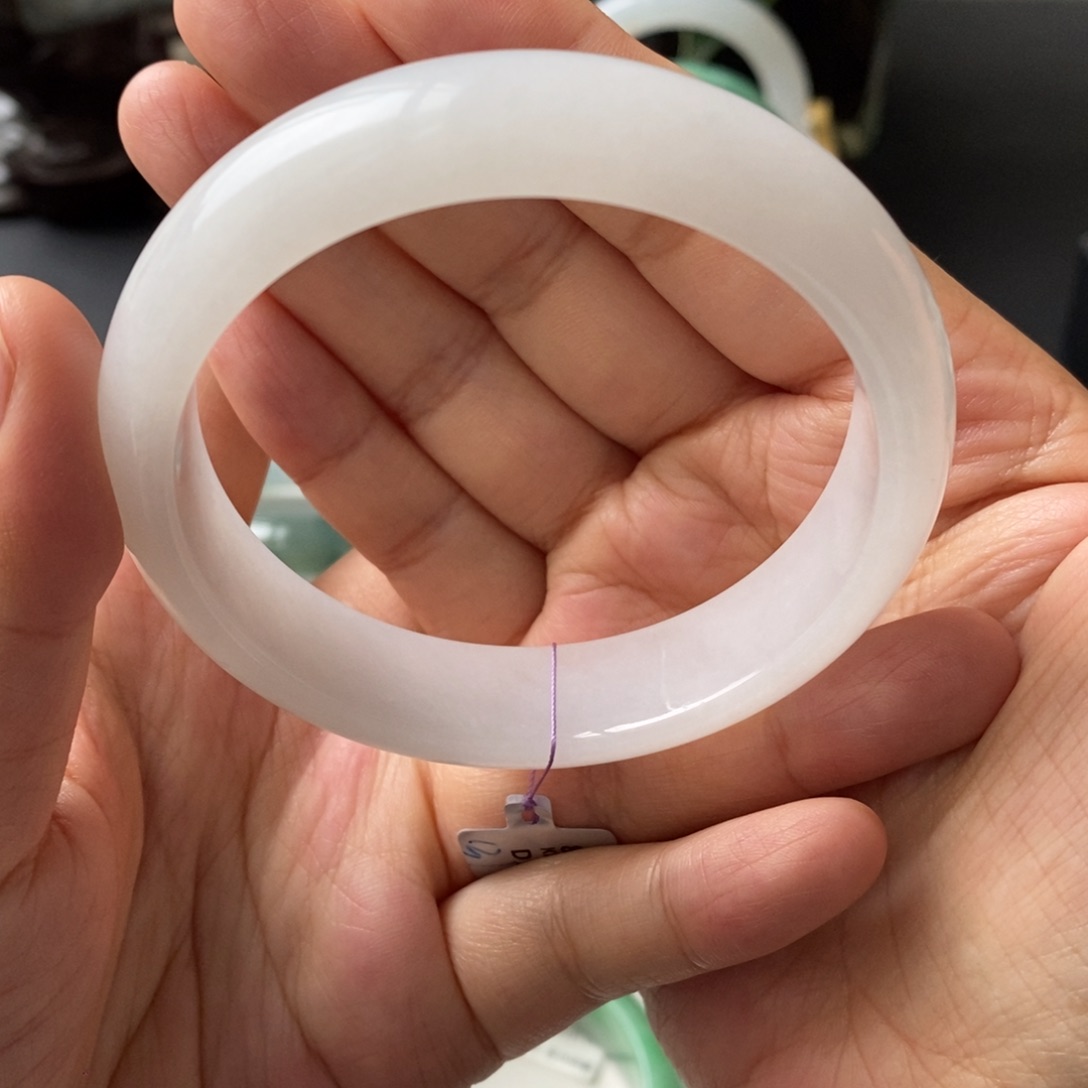 未镶嵌手镯翡翠天然