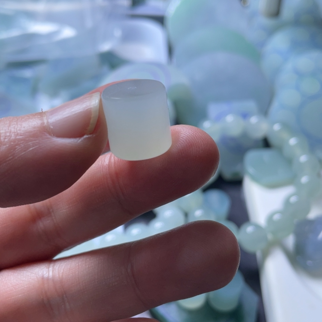 玩***e定制翡翠未镶嵌珠子包工