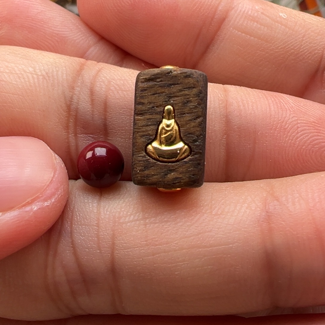 南红玛瑙未镶嵌颈饰