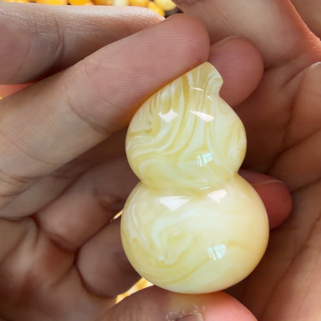 琥珀未镶嵌珠宝奇石13g