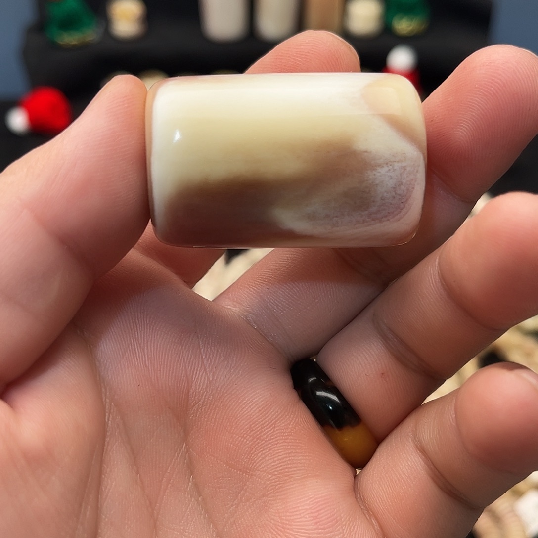 白玉菩提吊坠精品驼骨手把件