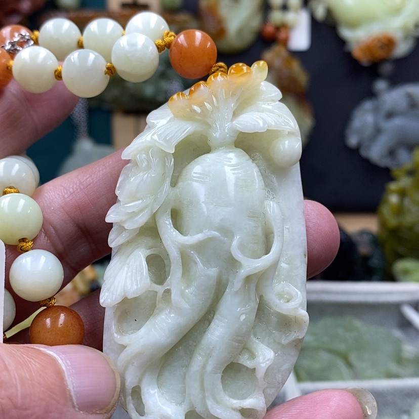 【闪购商品】蛇纹石玉吊坠未镶嵌