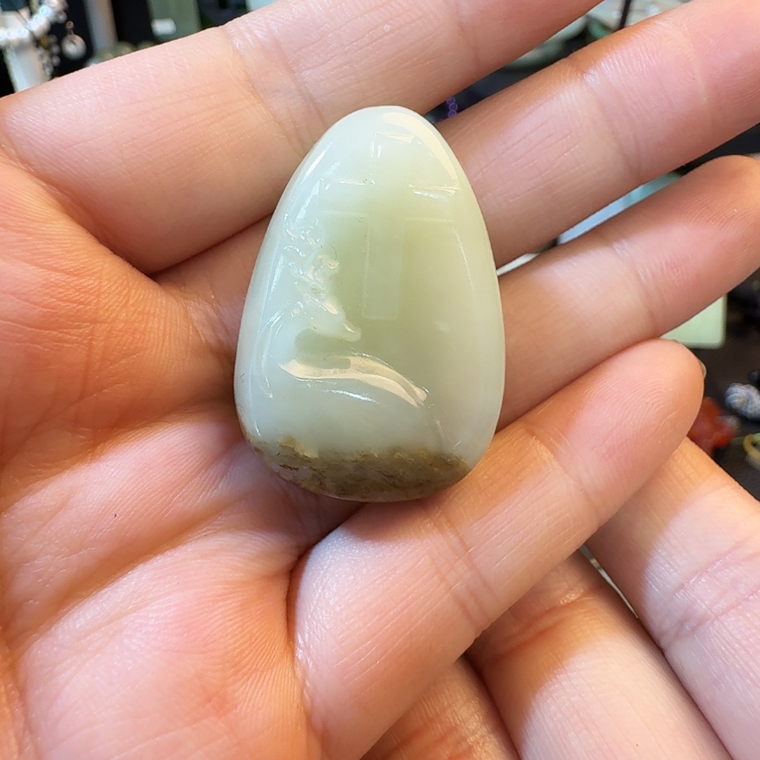 和田玉未镶嵌颈饰