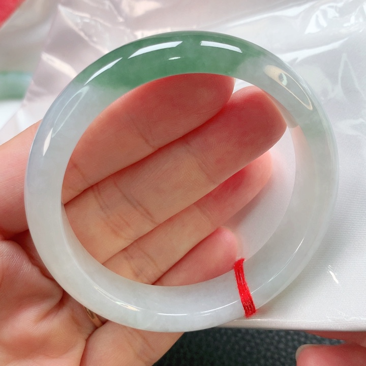 翡翠手镯未镶嵌55正