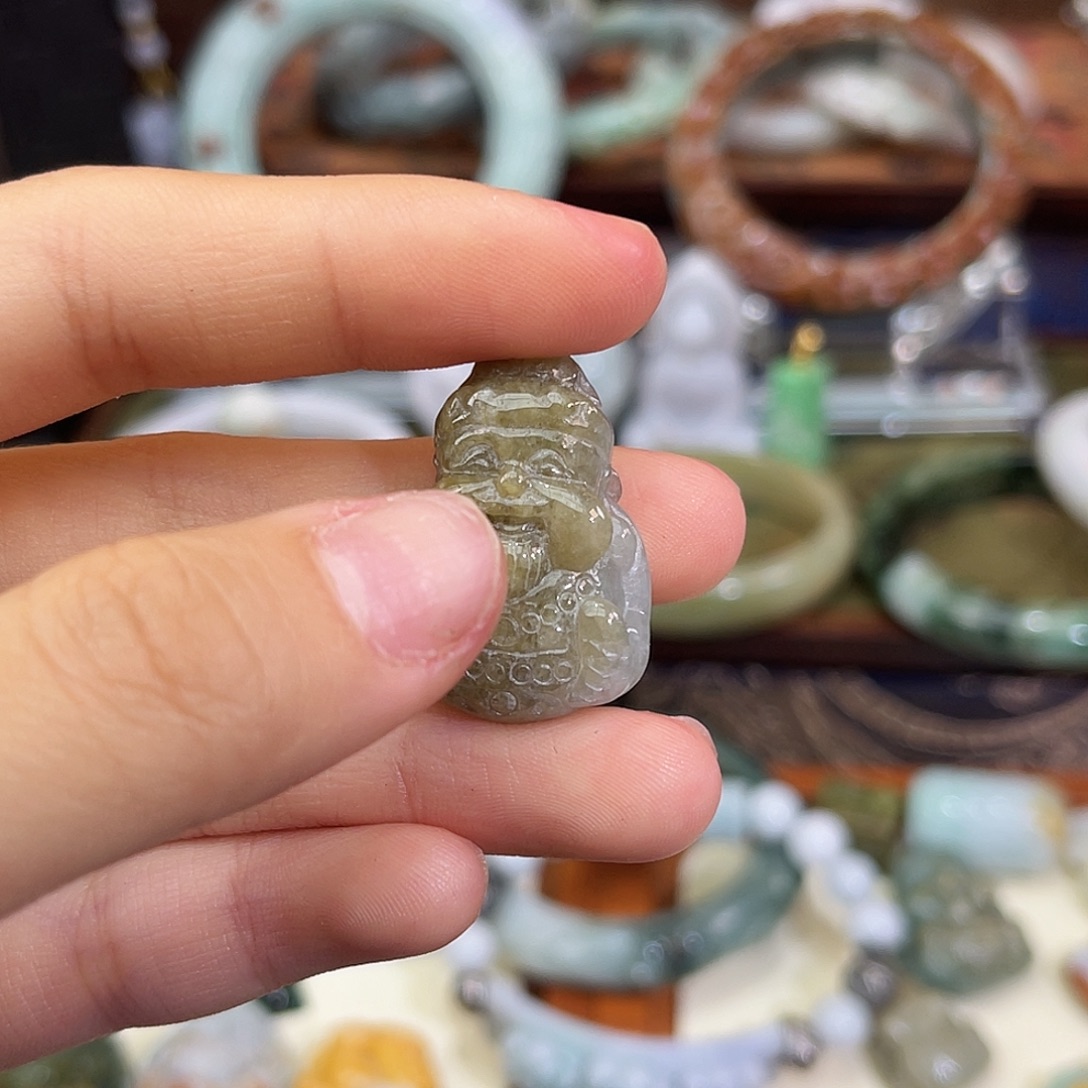 海***珍翡翠未镶嵌手链手链