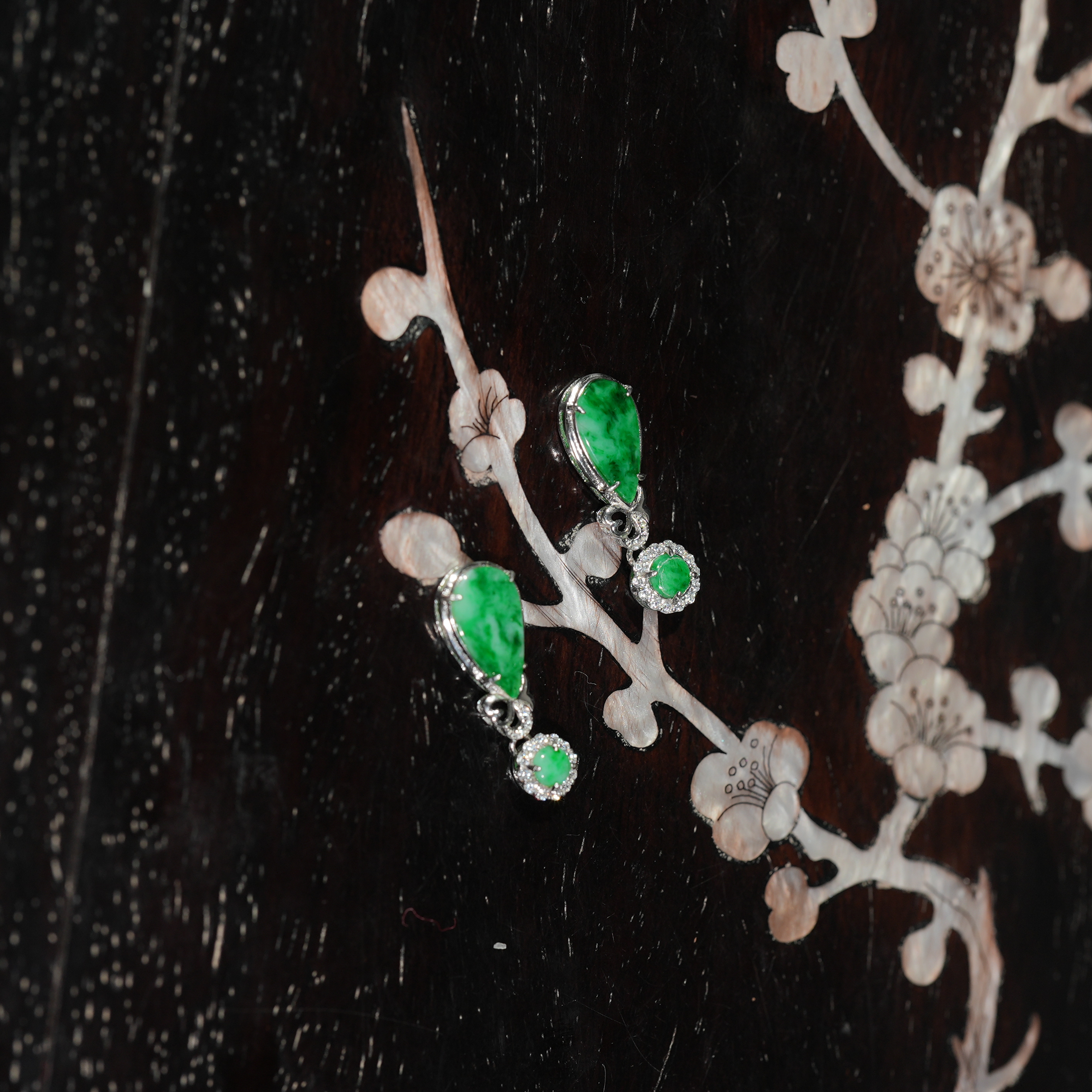 1.9香港王老板-翡翠镶嵌吊坠多样性发一3y859