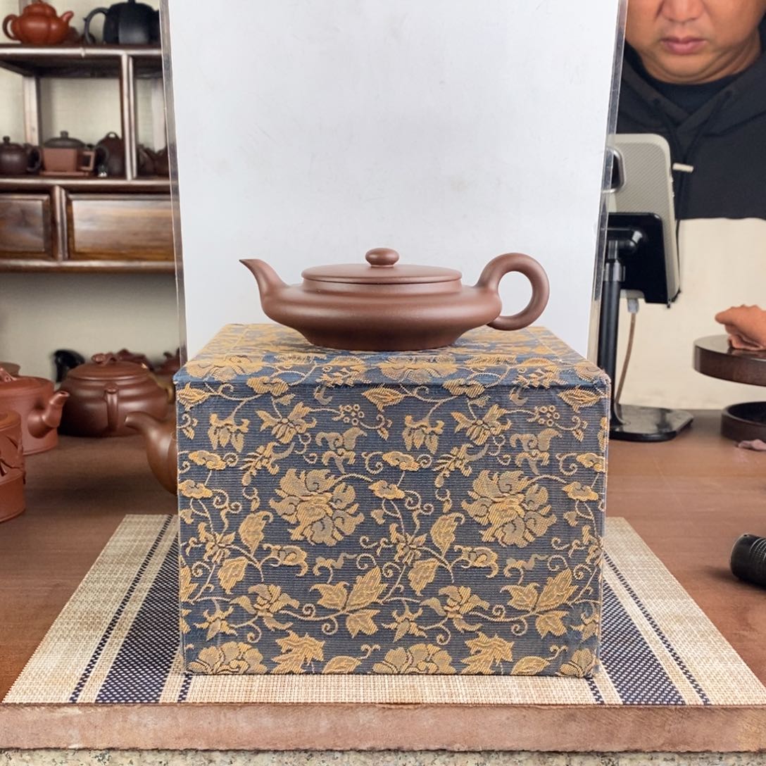 紫砂茶壶宜兴紫砂工艺美术精品