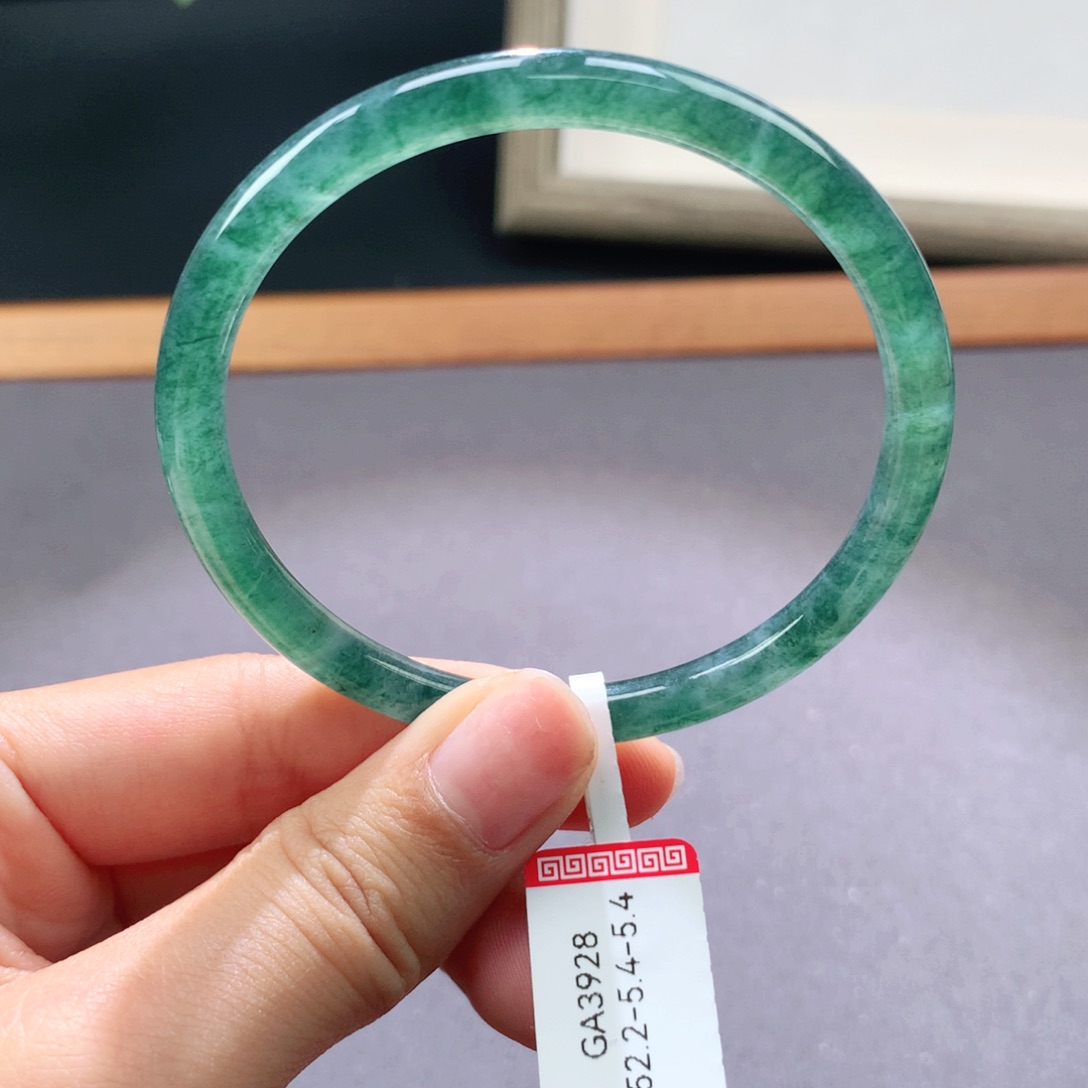 翡翠手镯未镶嵌天然翡翠手镯