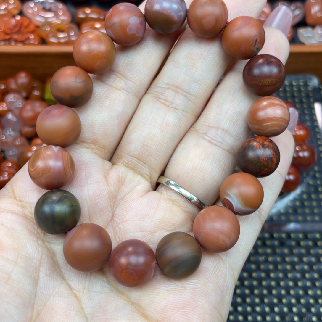 南红玛瑙未镶嵌颈饰包浆单圈