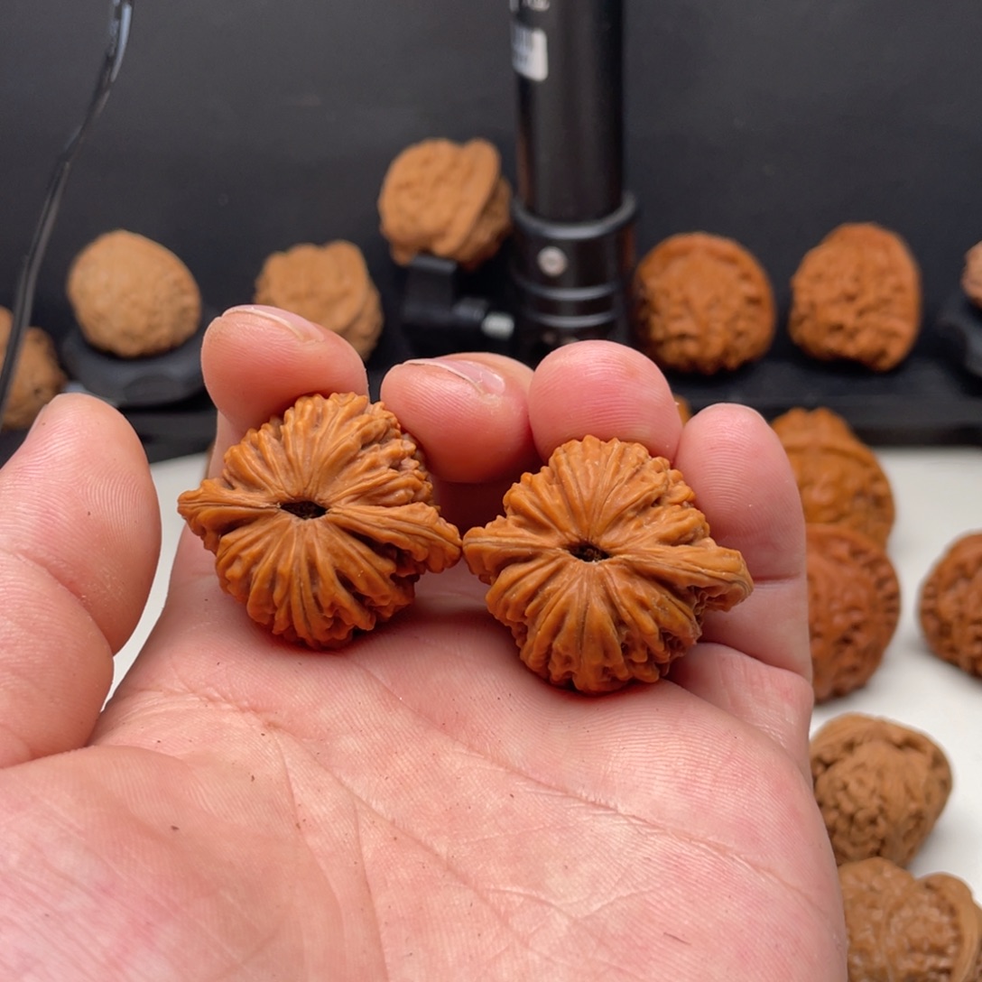 Z***y文玩核桃吊坠四座楼 35