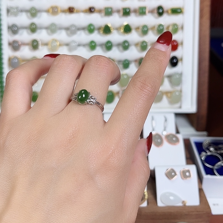 和田玉戒指未镶嵌