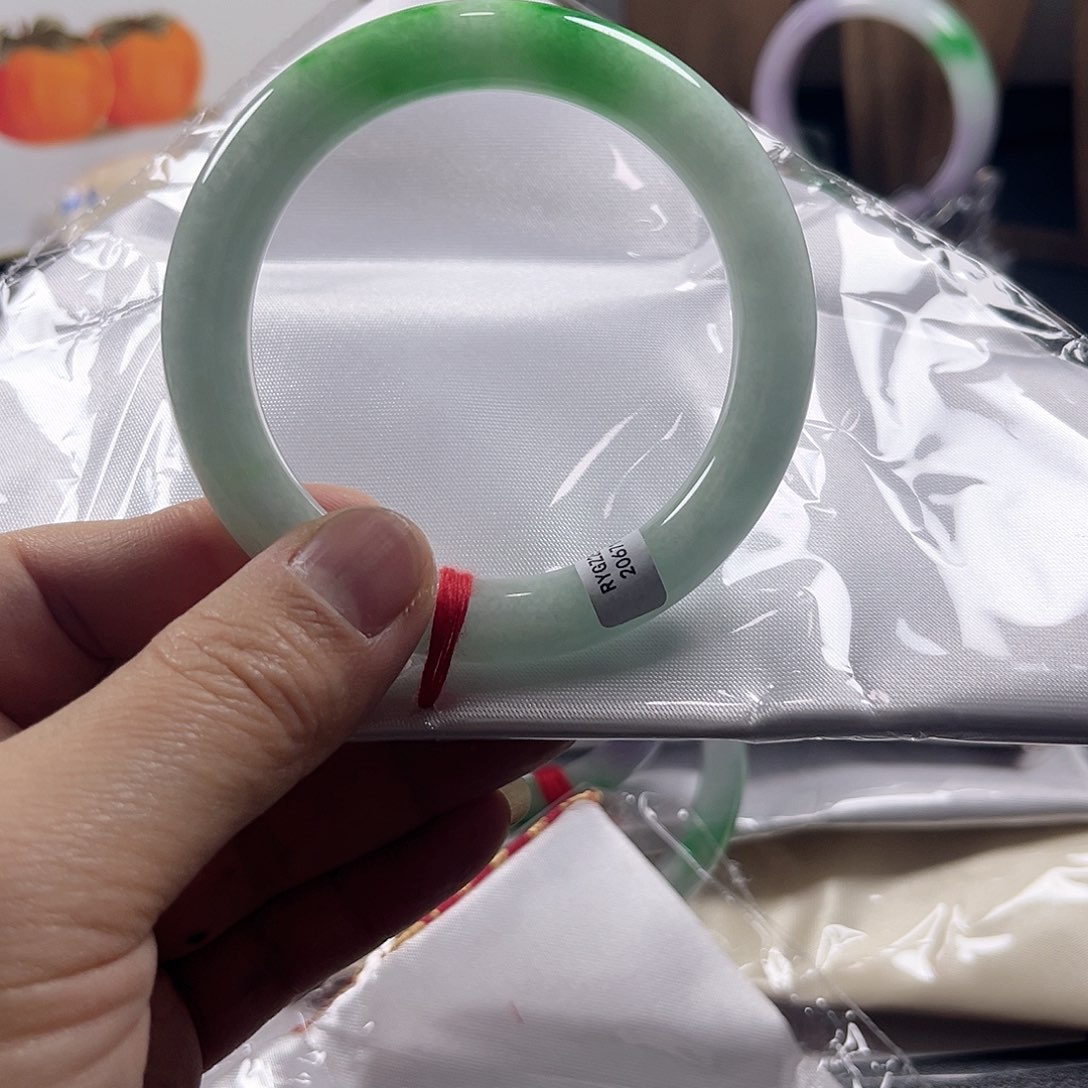 颖*以实物为准，拍哪个发哪个