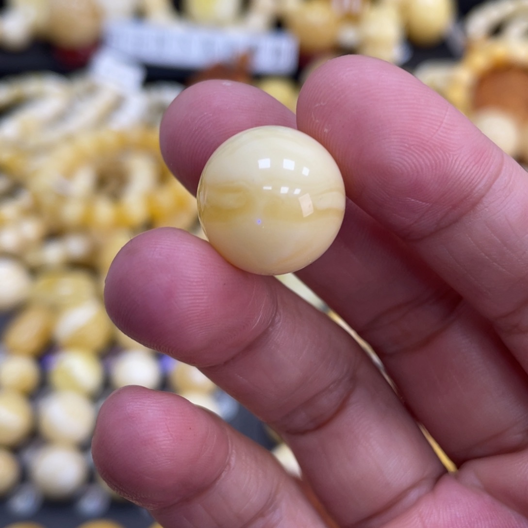 琥珀珠宝奇石未镶嵌16.3mm白花