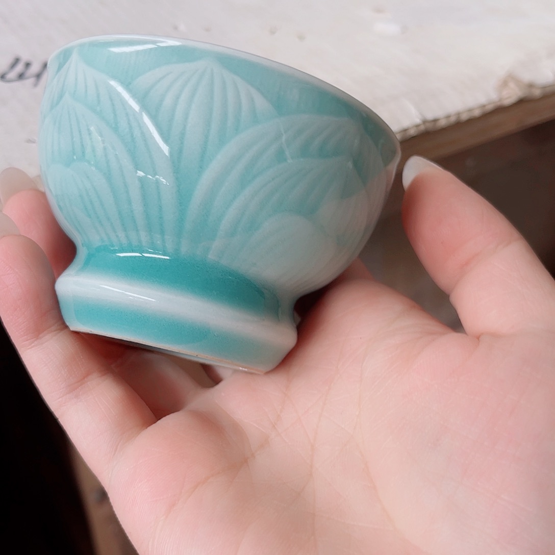 青瓷哈哈哈哈哈哈哈哈