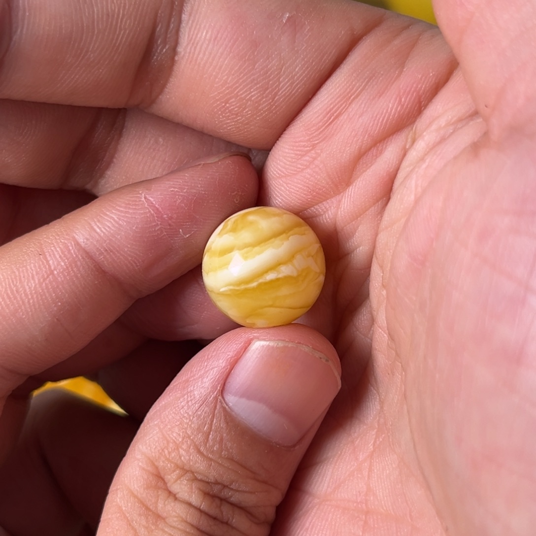 琥珀裸石未镶嵌蜜蜡焦皮料橘底白花16.5