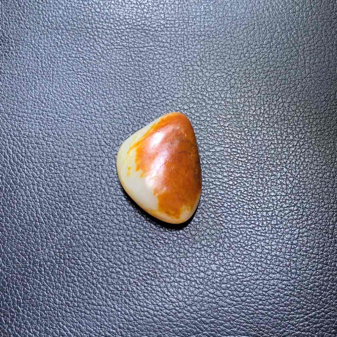 和田玉颈饰未镶嵌人**茶