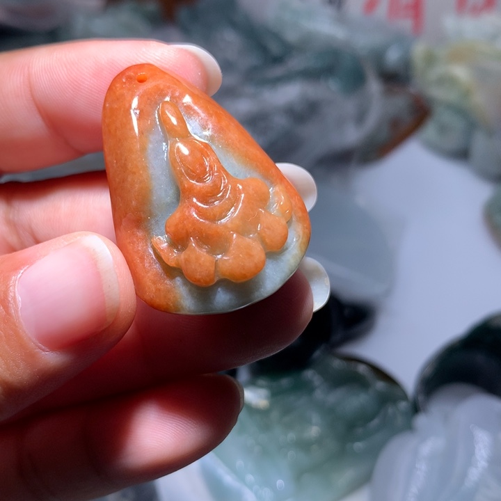 翡翠未镶嵌颈饰保真天然A货翡翠