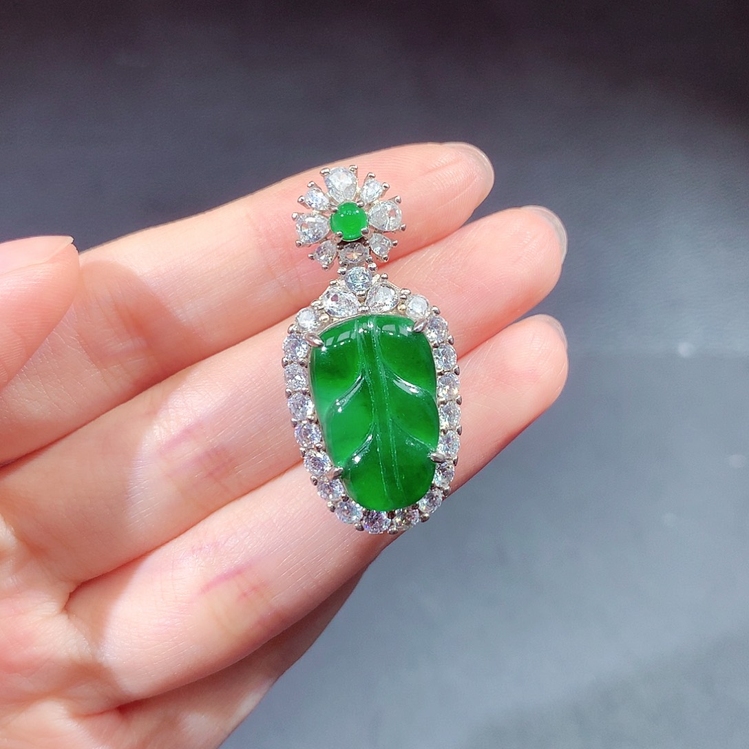 翡翠戒指未镶嵌翡翠