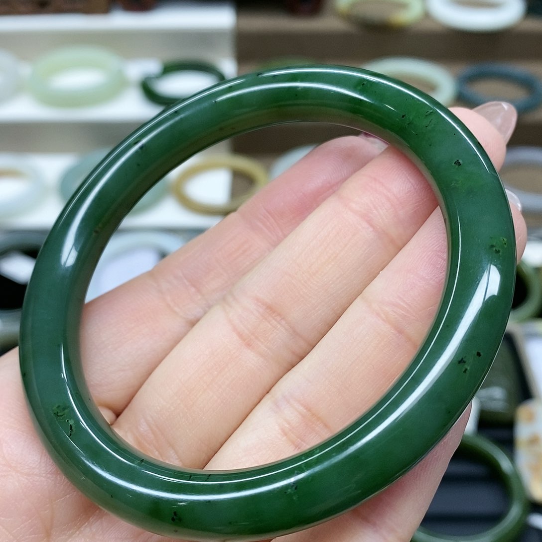 【闪购商品】和田玉（碧玉）手镯未镶嵌