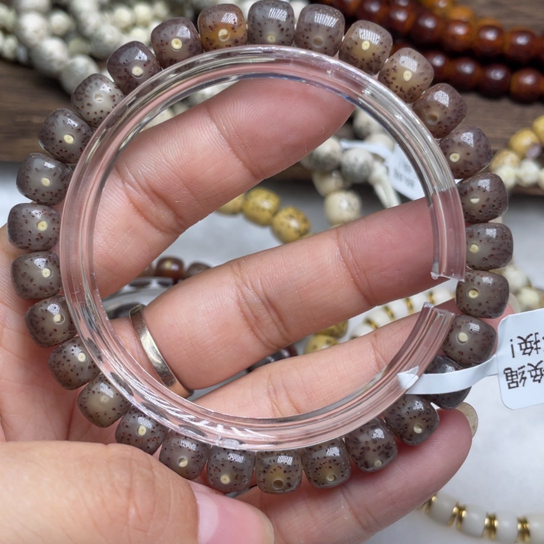 星月菩提手串8/7玉化火烧云