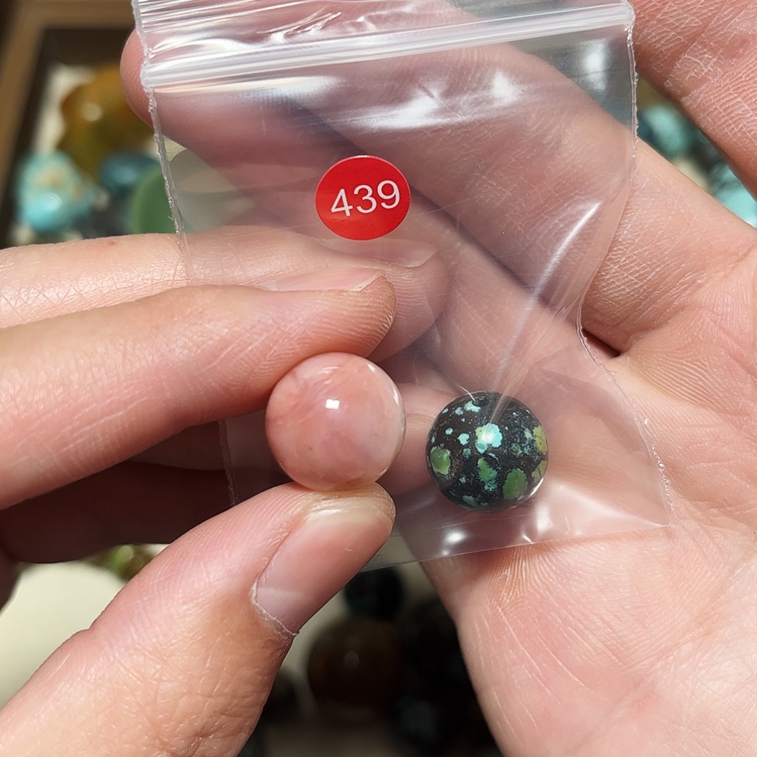 咚***拉南红玛瑙未镶嵌珠宝奇石