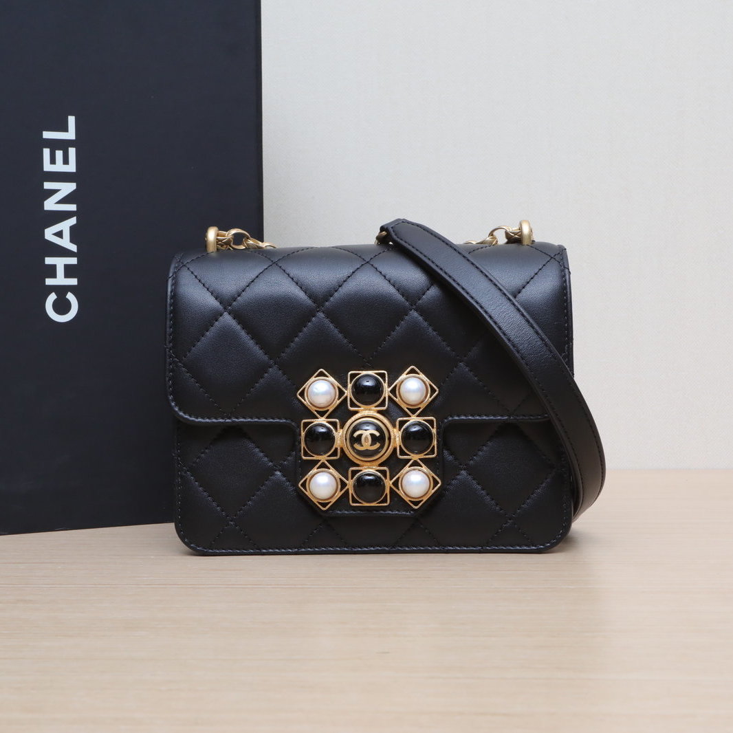 99新 Chanel/香奈儿 【黑黑】20A 口盖包 17.5cm 黑色