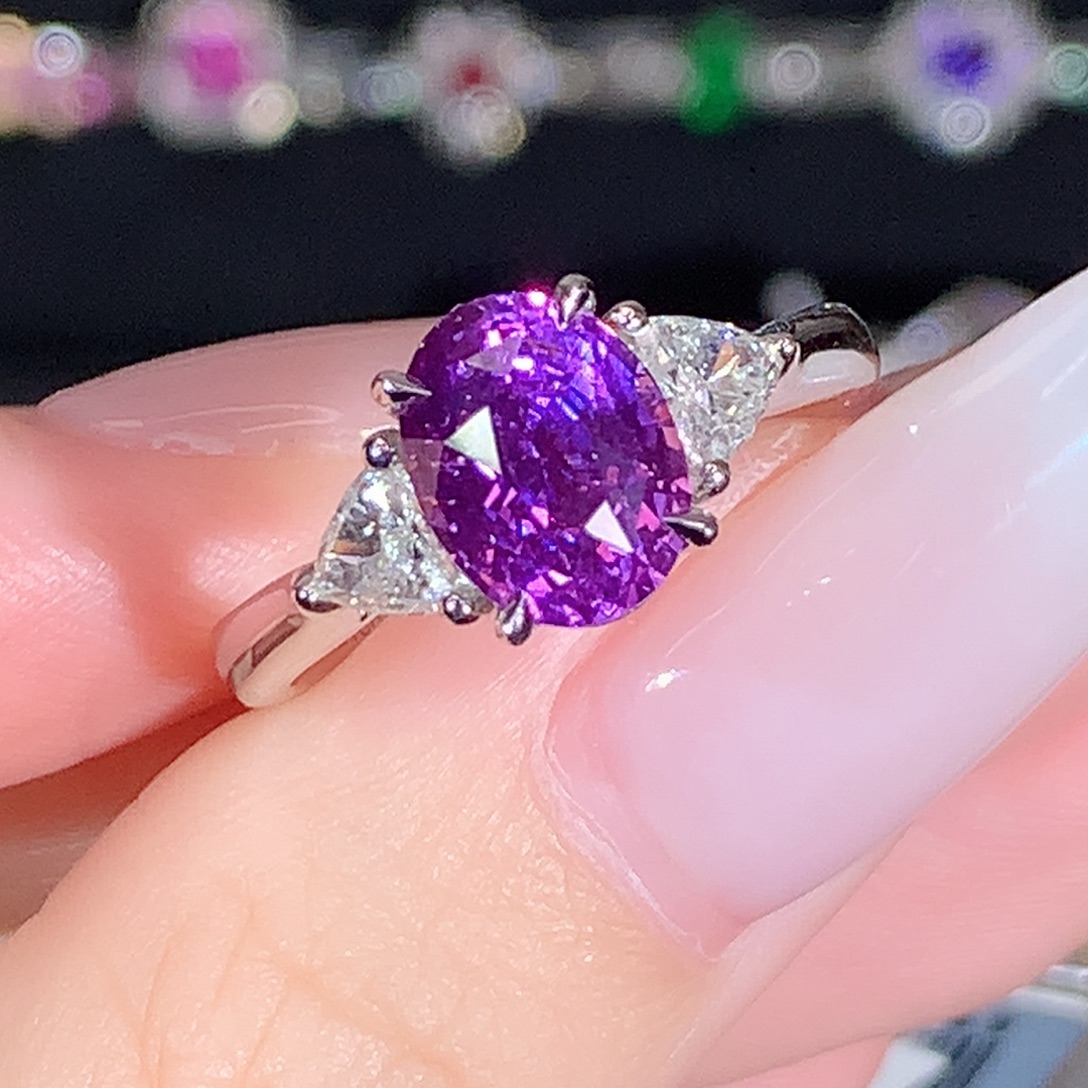 彩色蓝宝石戒指18K金镶嵌3.09ct/天然宝石/七天无理由