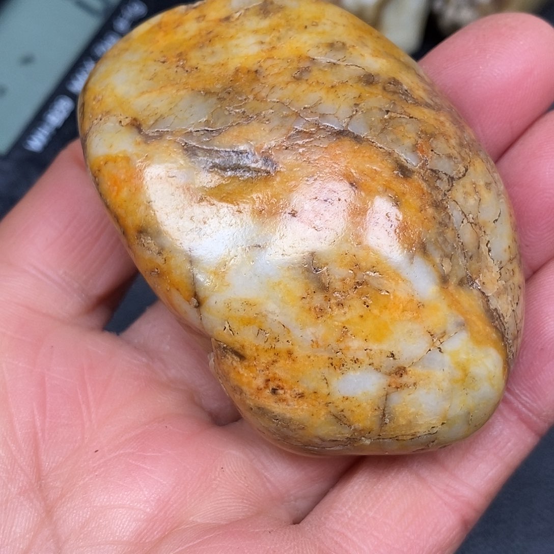 和田玉未镶嵌珠宝奇石