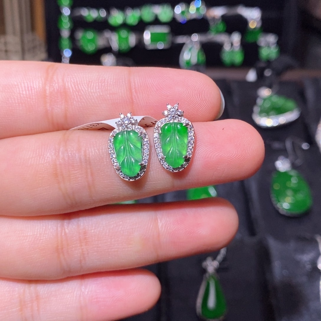 银S925镶嵌翡翠耳饰天然翡翠
