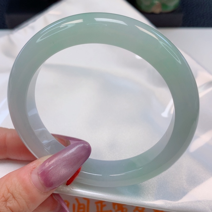 翡翠手镯未镶嵌临*56圈