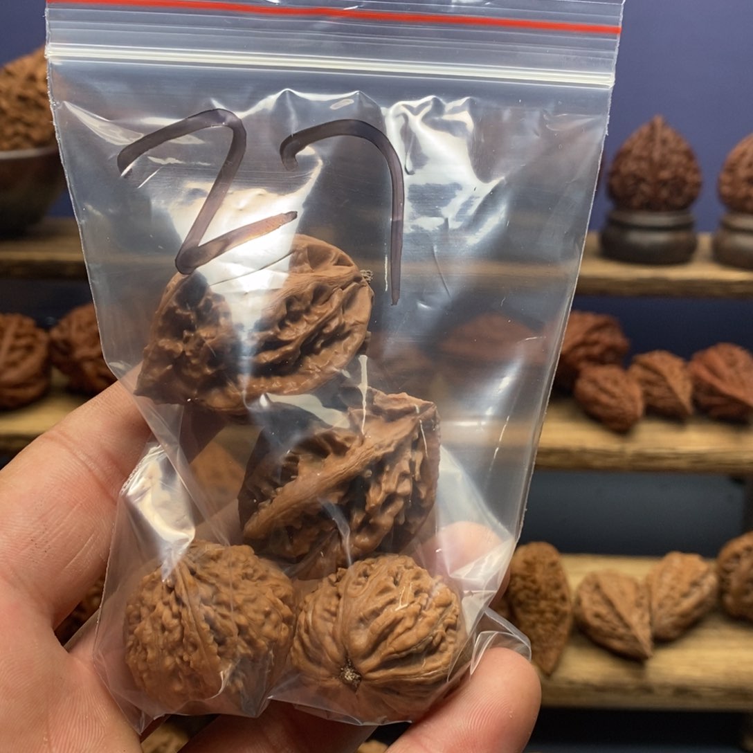 文玩核桃吊坠27雅秋