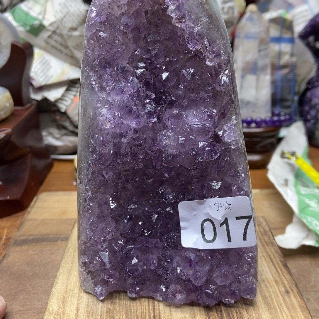 紫晶天然水晶摆件未镶嵌