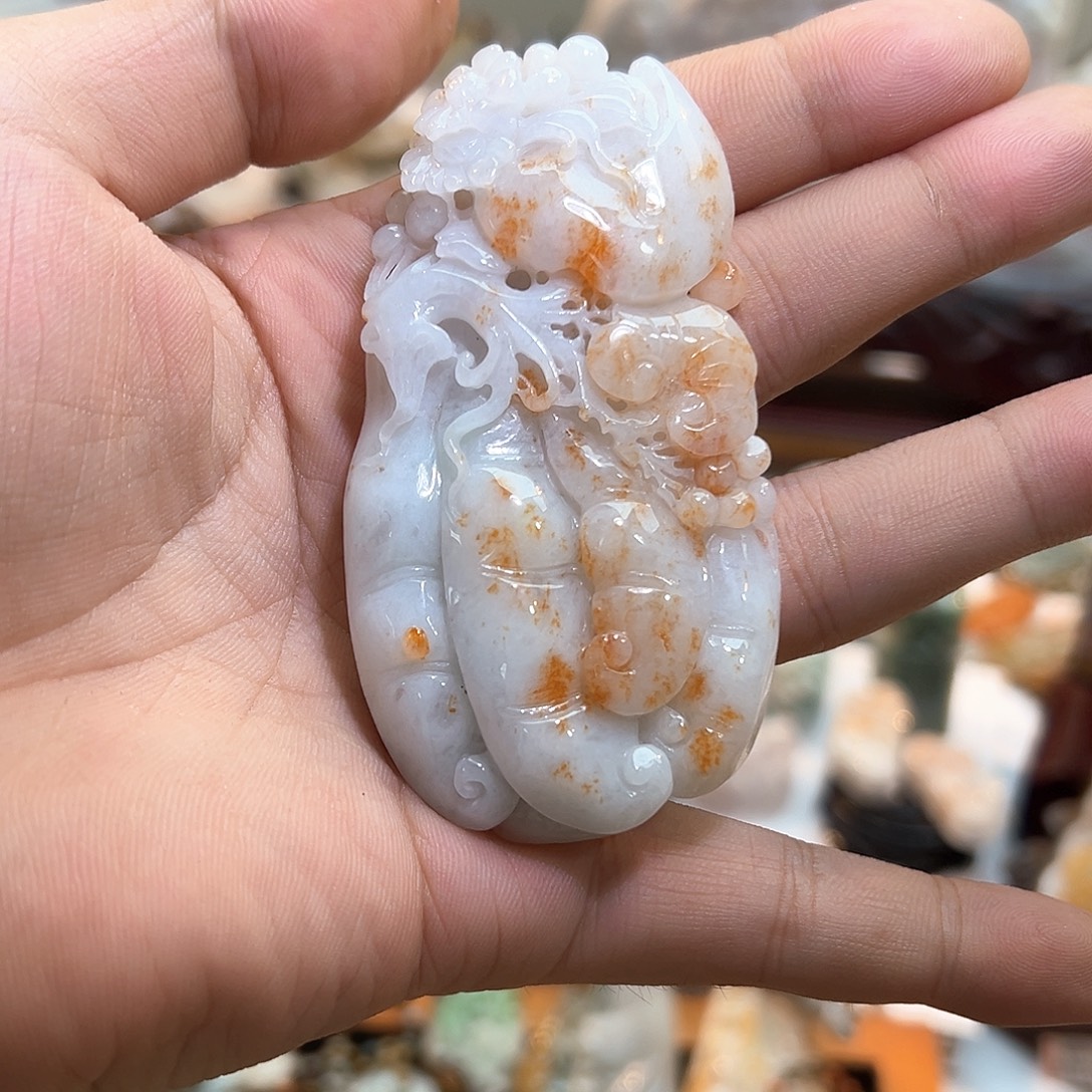翡翠未镶嵌颈饰挂件