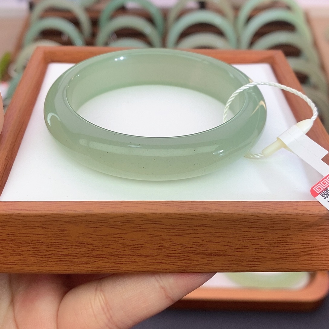 东陵石未镶嵌手镯52/53