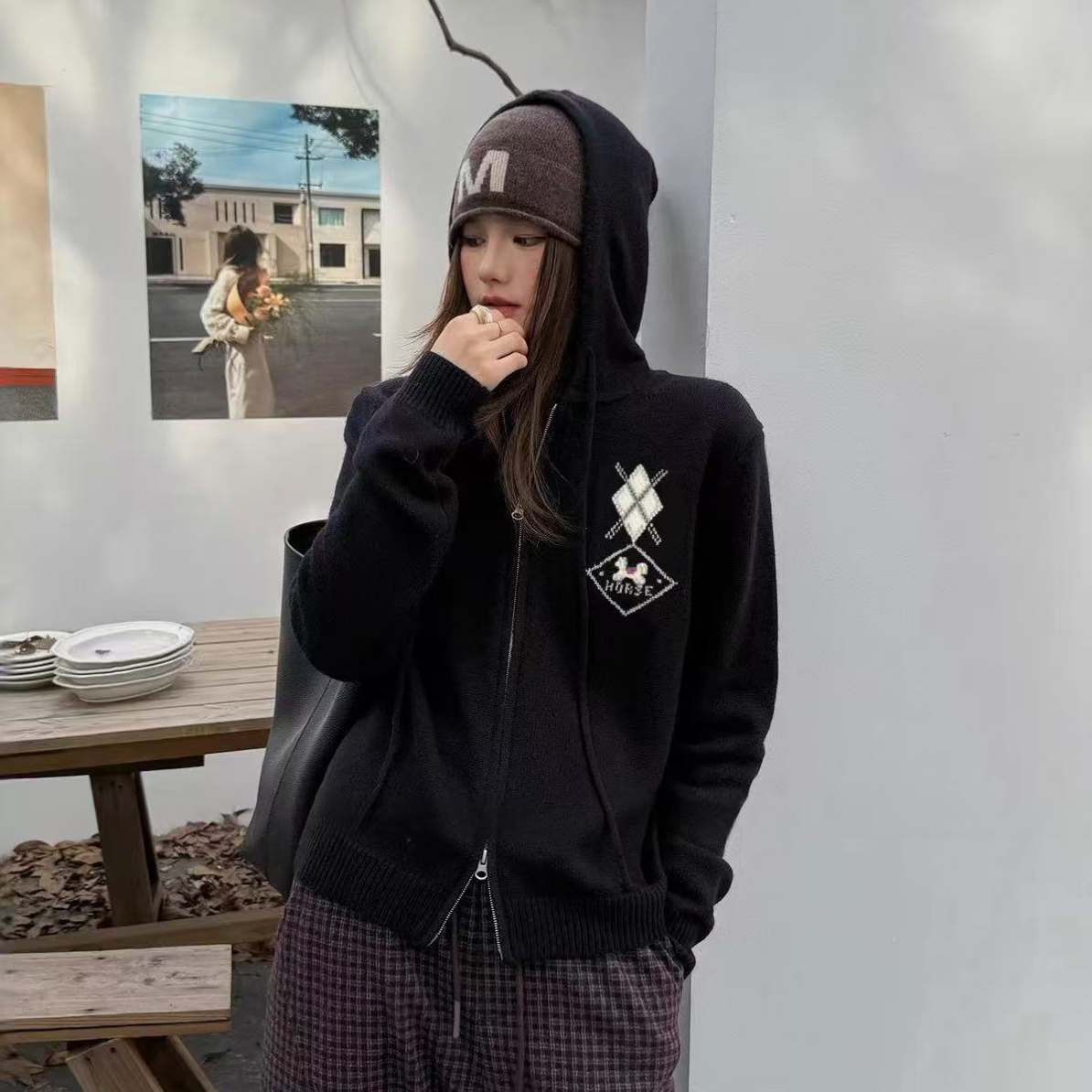 2025冬季新连帽绣花毛织开衫休闲百搭羊绒针织衫女6940
