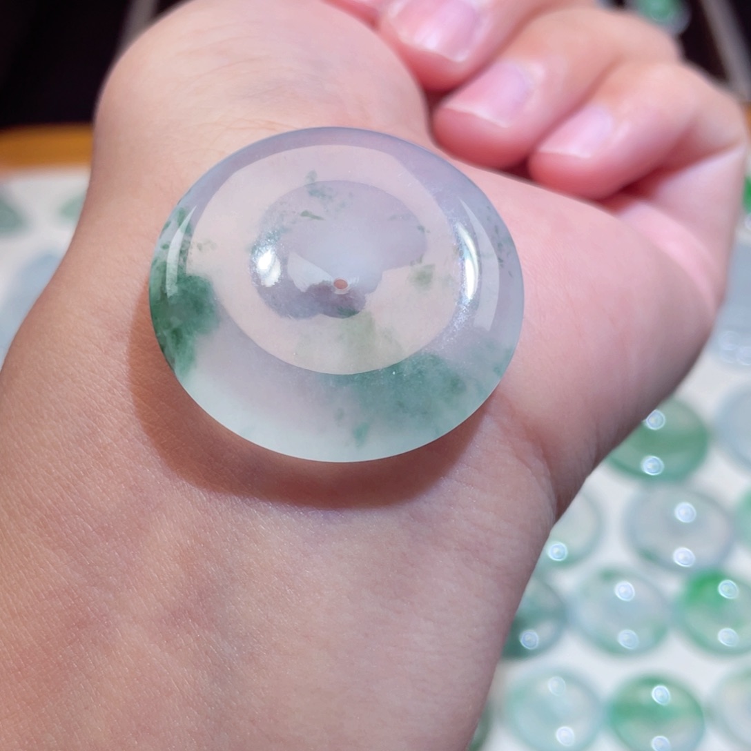 颈饰未镶嵌翡翠扣子