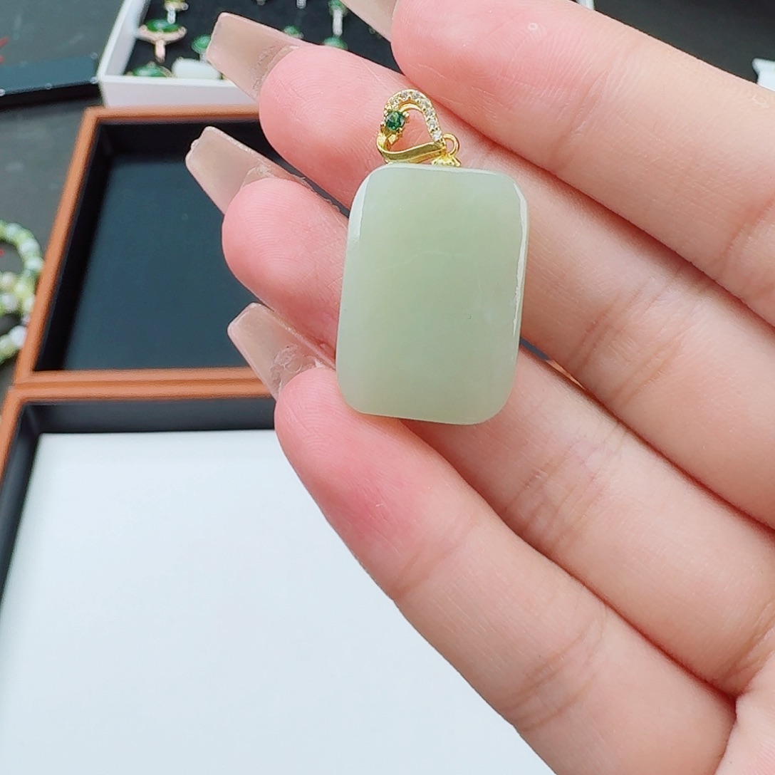 和田玉（碧玉）无事牌银S925镶嵌