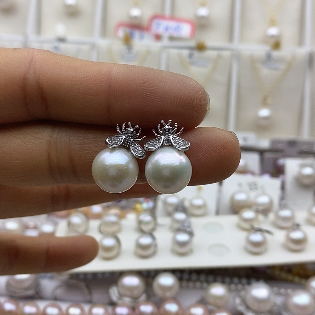 淡水珍珠吊坠(赠链)银S925镶嵌