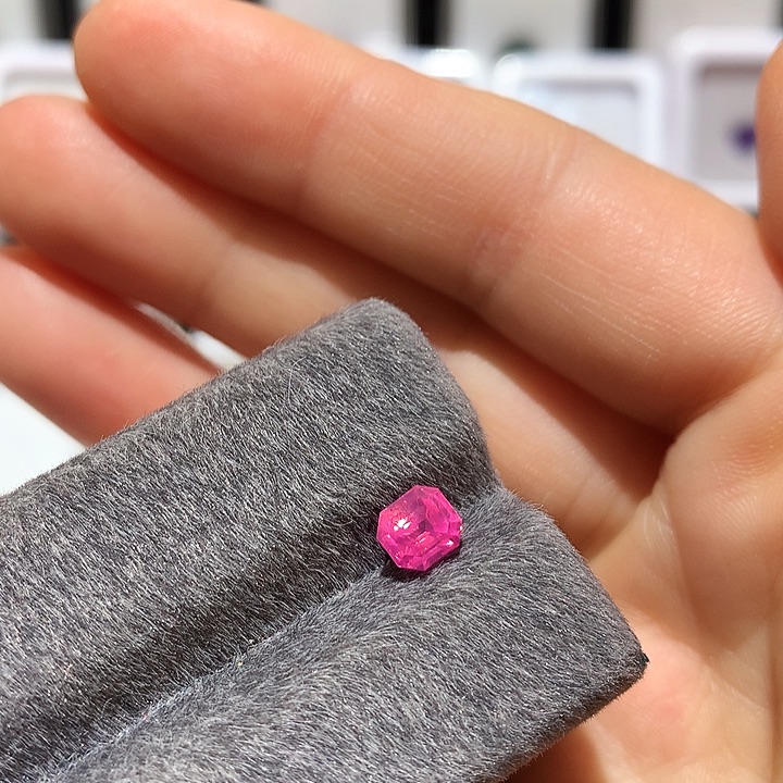 尖晶石裸石未镶嵌马亨盖尖晶石裸石