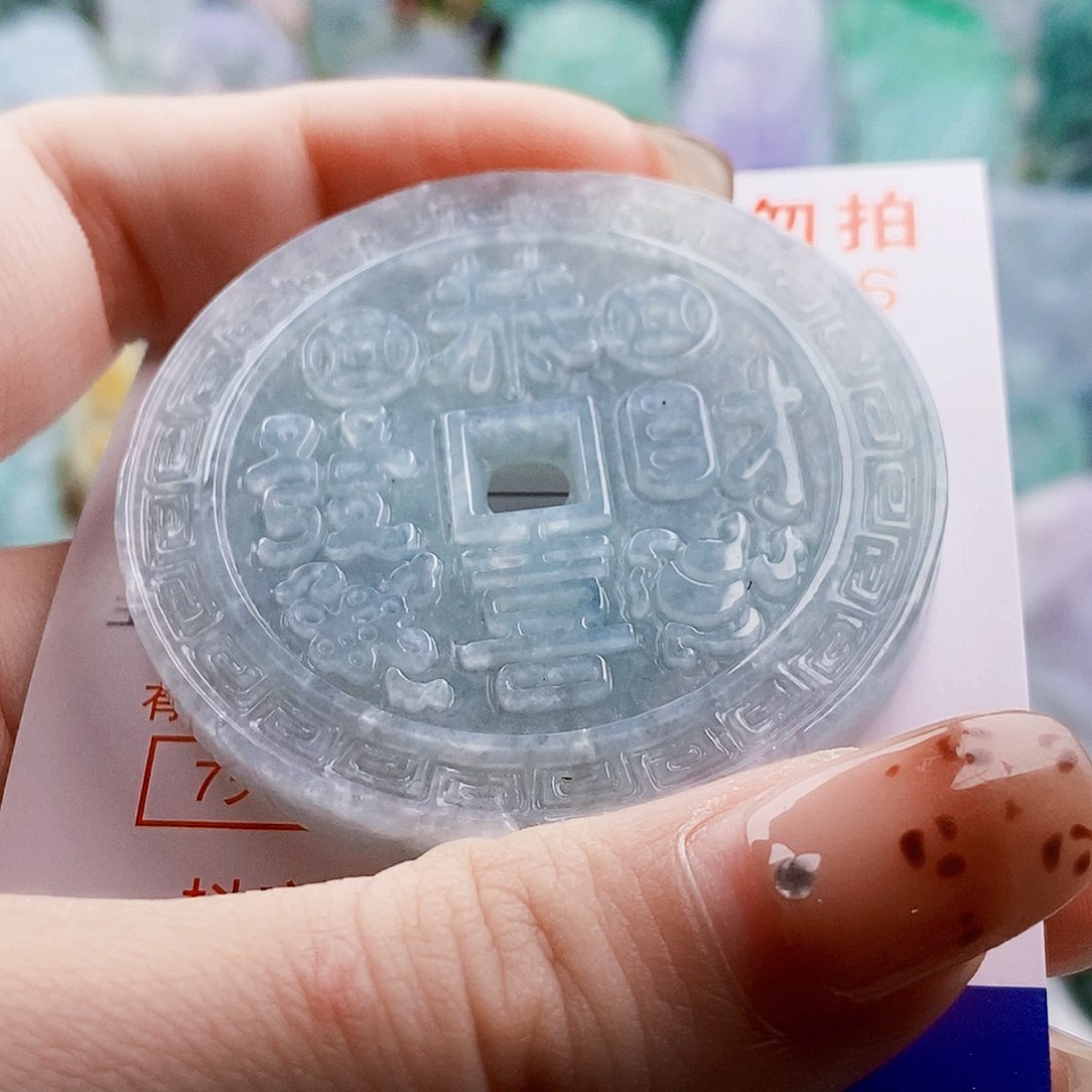 吊坠(不含链)未镶嵌翡翠