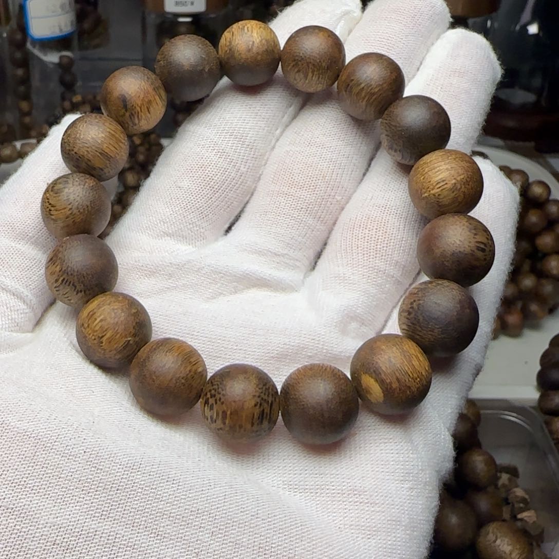 沉香手串勿****1海南乌身1.3规格15克单圈