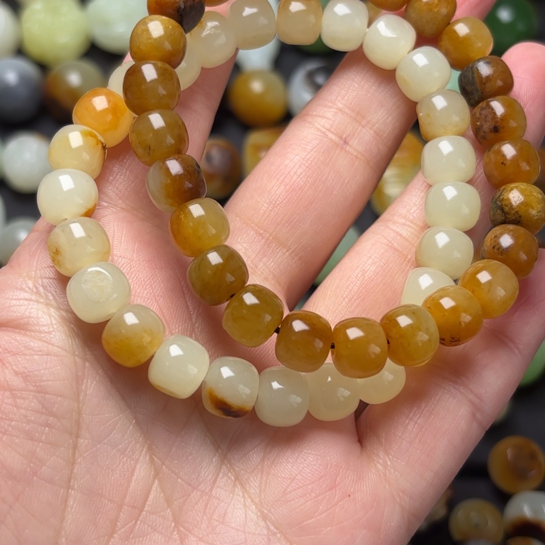 和田玉颈饰未镶嵌夜*